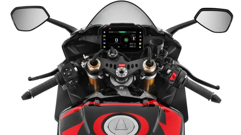 Aprilia RSV4 Factory 1100