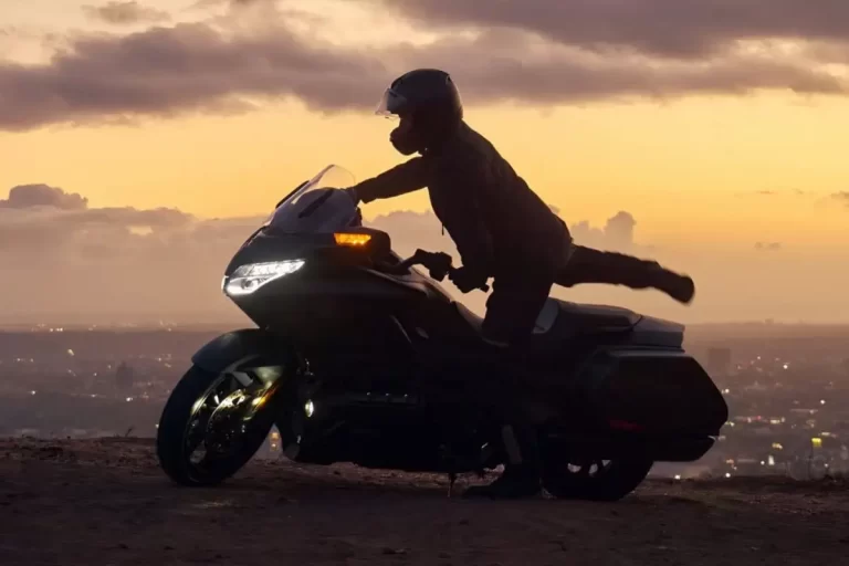 Harley-Davidson CVO Road Glide 2025