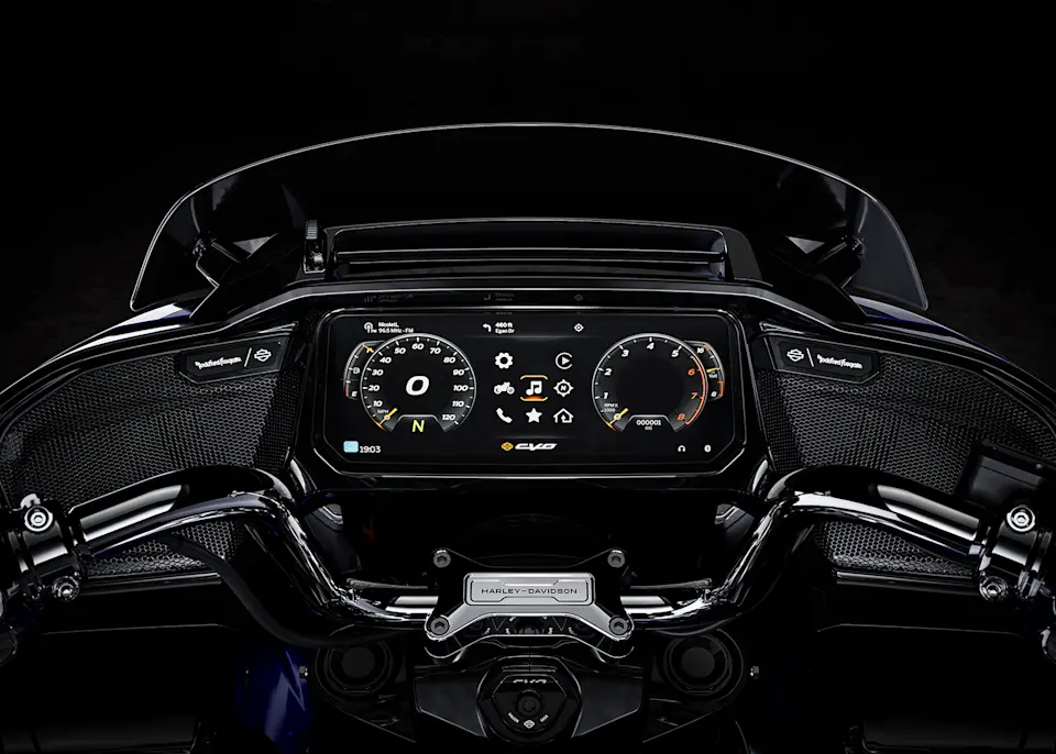 Harley-Davidson CVO Road Glide 2025