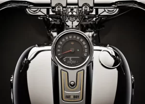 Harley-Davidson lança a Fat Boy Gray Ghost 2025