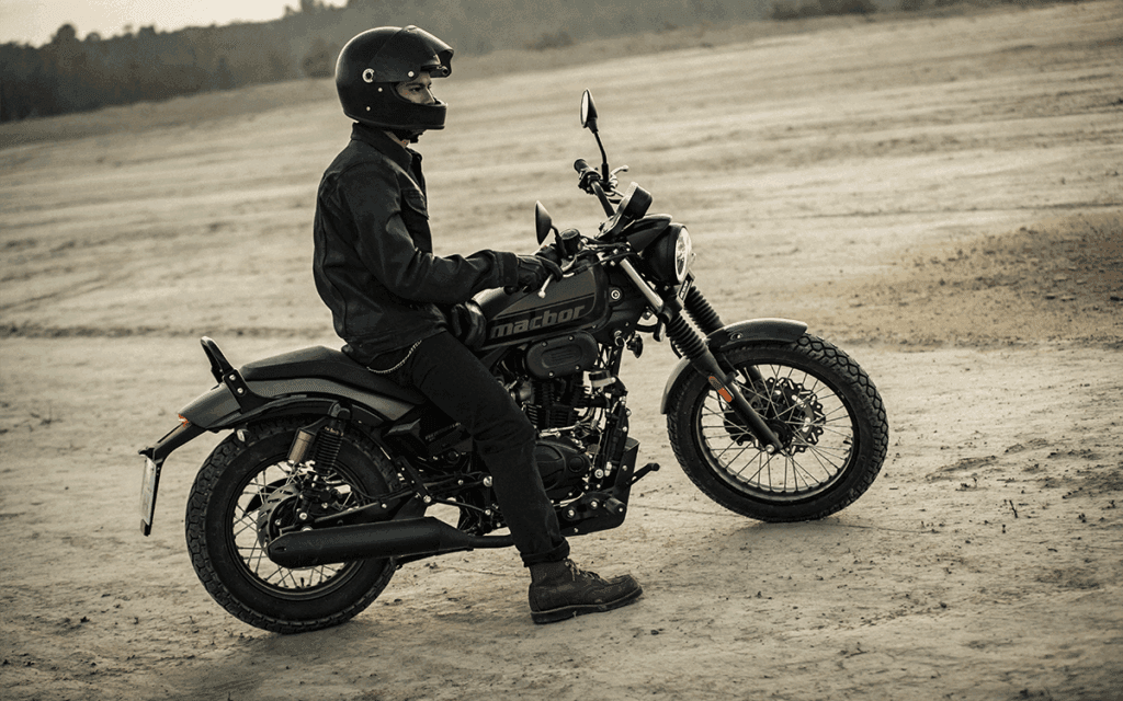 Cruiser barata com estilo Harley-Davidson: Macbor Rockster 125