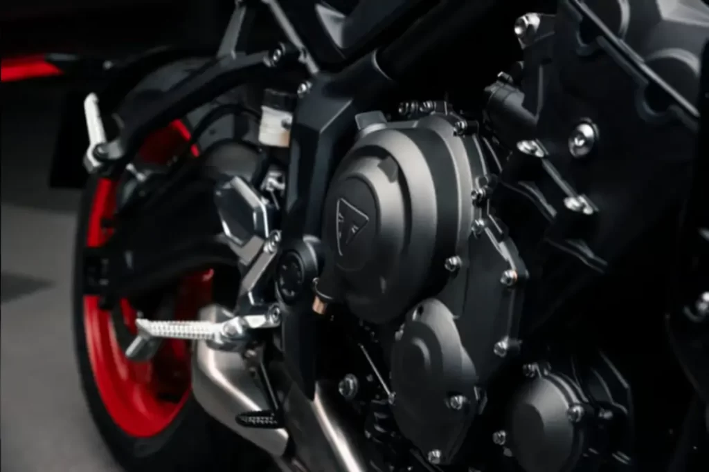 Triumph Trident 660 Triple Tribute Edition