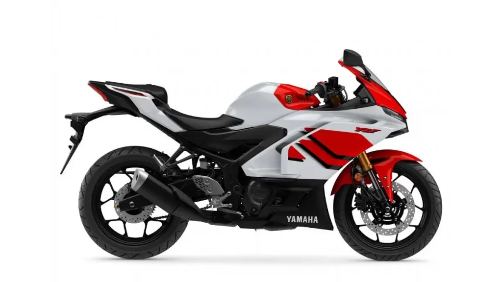 Yamaha lança série R 70 anos