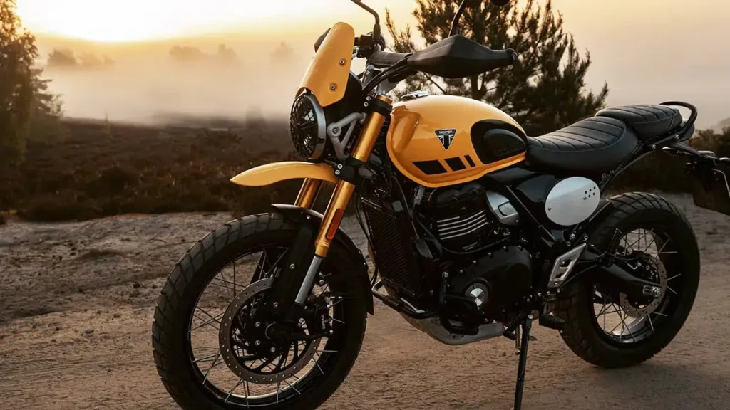 Moto Triumph Scrambler 400 XC amarela Índia