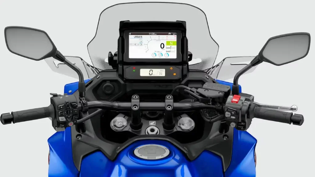 Tela TFT da Honda NT1100 DCT 2025 exibindo painel digital e conectividade