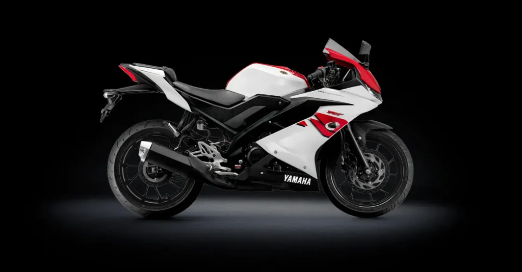 Yamaha R15 70th Anniversary chegou à linha 2027