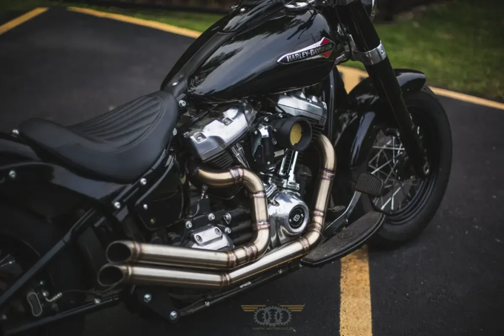 Detalhes do motor de uma Harley-Davidson