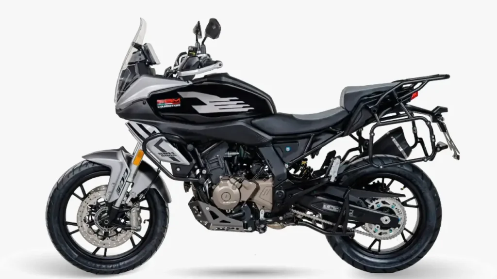 Shineray SBM 600T na cor preta